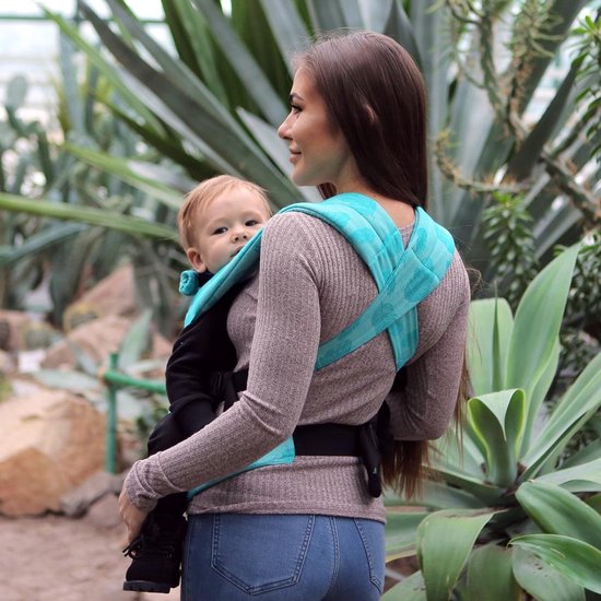 Love and Carry® Dlight FWC ergonomische draagzak "Feathers"