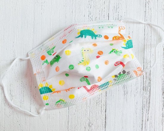 50 stuks mondkapjes voor kinderen Kinder mondkapjes wegwerp 3 laags Blauw met afgebeelde Groene Gele Roze Dinosaurus